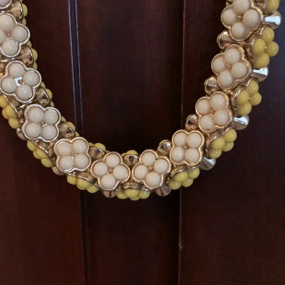 Statement necklace - Picture 2 of 4